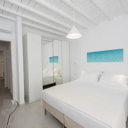 Nireas Mykonos Downtown