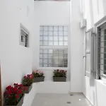 Nireas Mykonos Downtown Apartment *