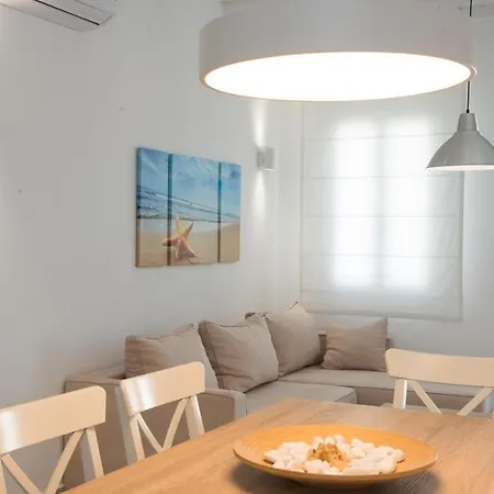 Nireas Mykonos Downtown *